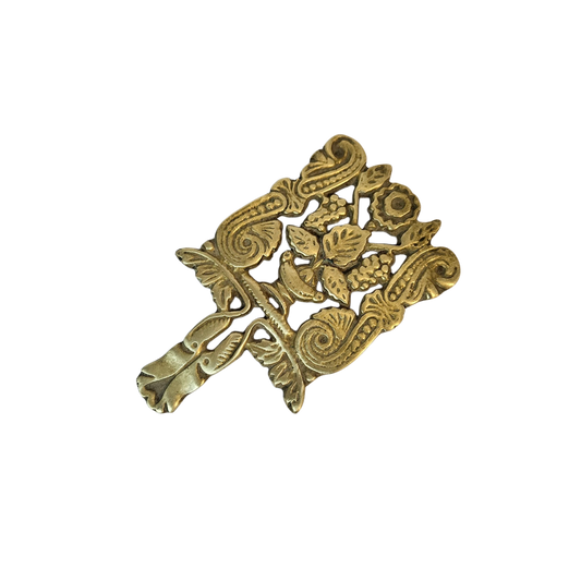 Apoya fuentes en bronce