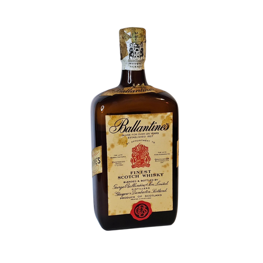 Antigua Botella Whisky Ballantine’s Sellada