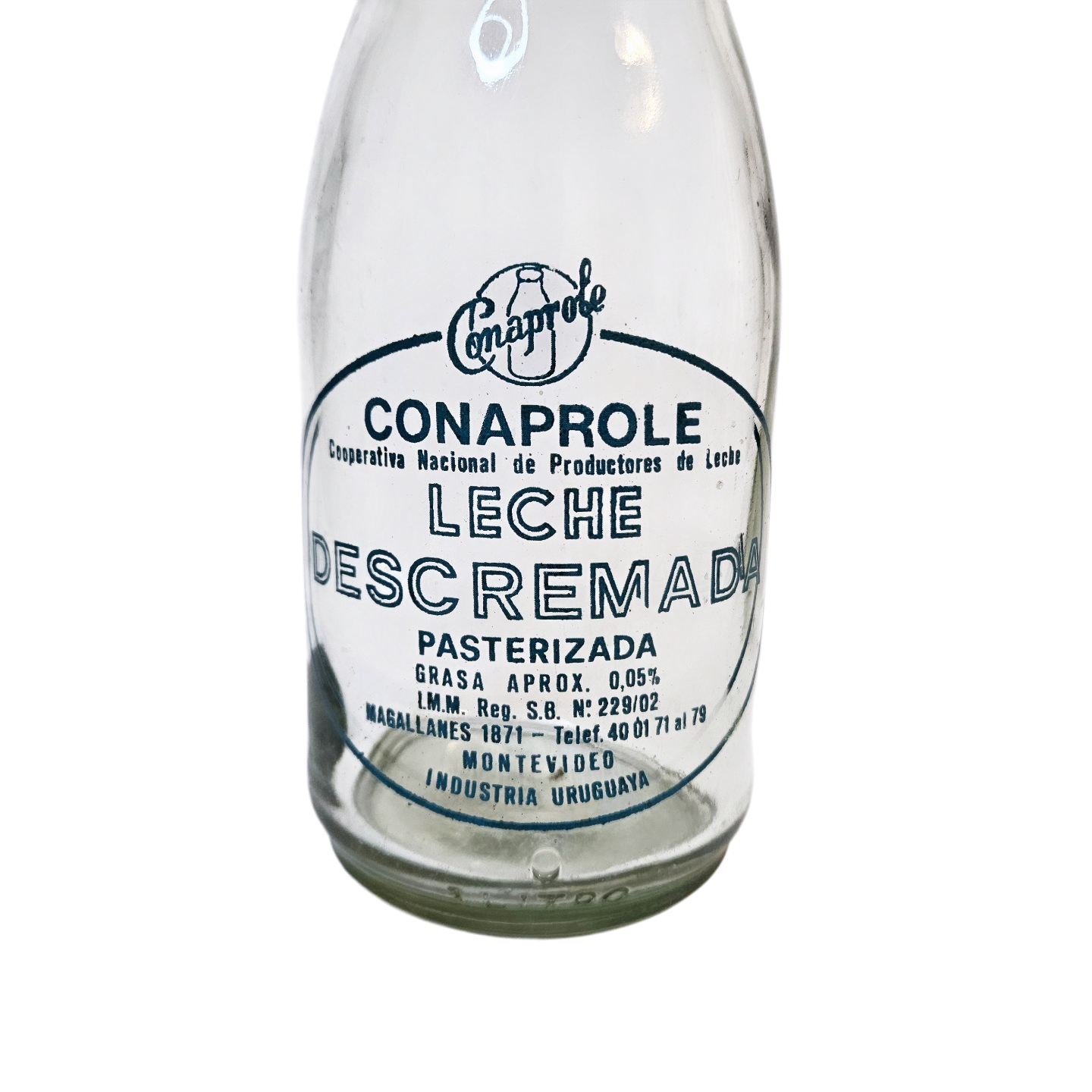 Botella leche descremada Conaprole